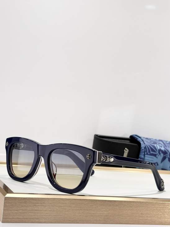 Picture of Chrome Hearts Sunglasses _SKUfw77670282fw
